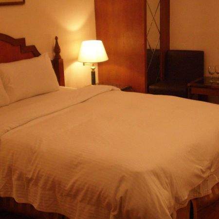 Emperor Hotel Kaohsiung Dış mekan fotoğraf