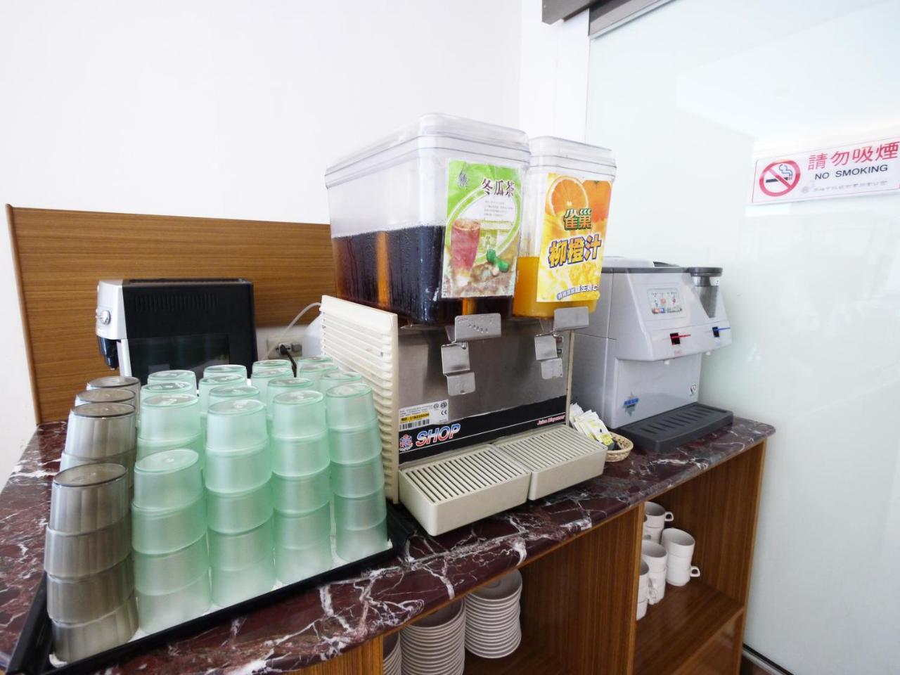 Emperor Hotel Kaohsiung Dış mekan fotoğraf