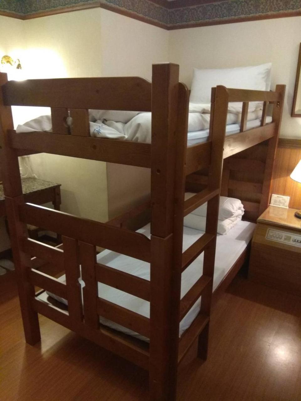 Emperor Hotel Kaohsiung Dış mekan fotoğraf