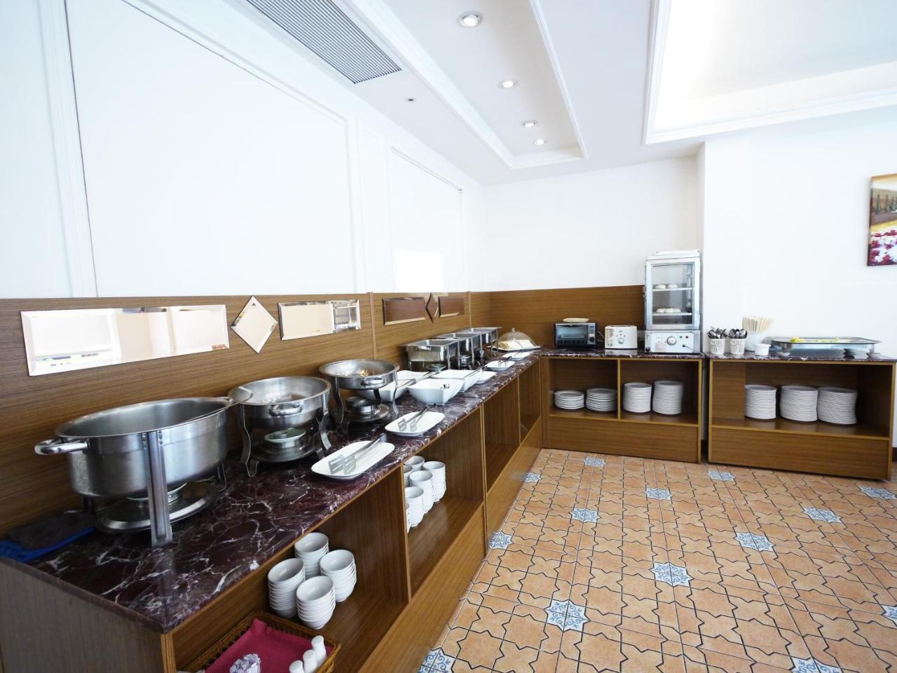 Emperor Hotel Kaohsiung Dış mekan fotoğraf